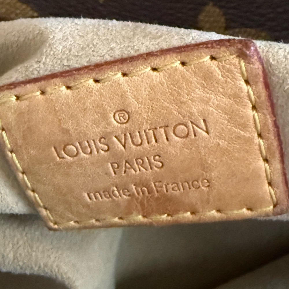 Louis Vuitton Brown Monogram Shoulder Bag with Vachetta Leather - Picture 8 of 8